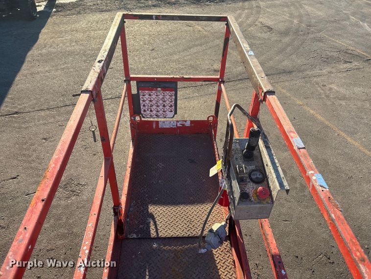 image for item FG1620 2018 Skyjack SJIII 3219 scissor lift