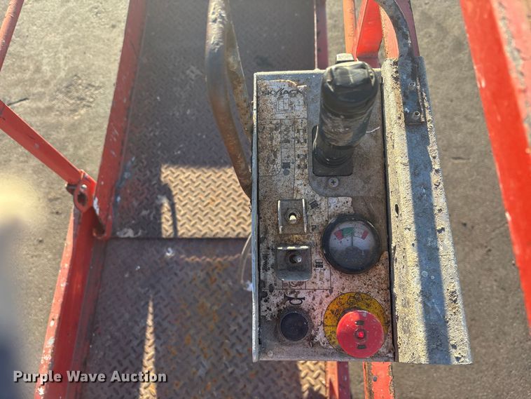 image for item FG1620 2018 Skyjack SJIII 3219 scissor lift