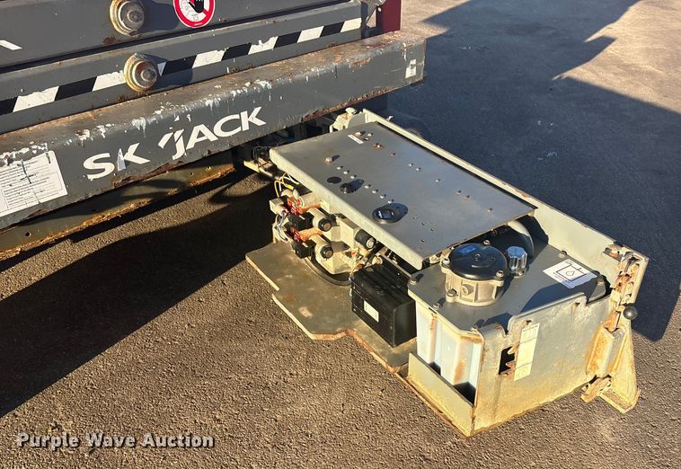 image for item FG1620 2018 Skyjack SJIII 3219 scissor lift