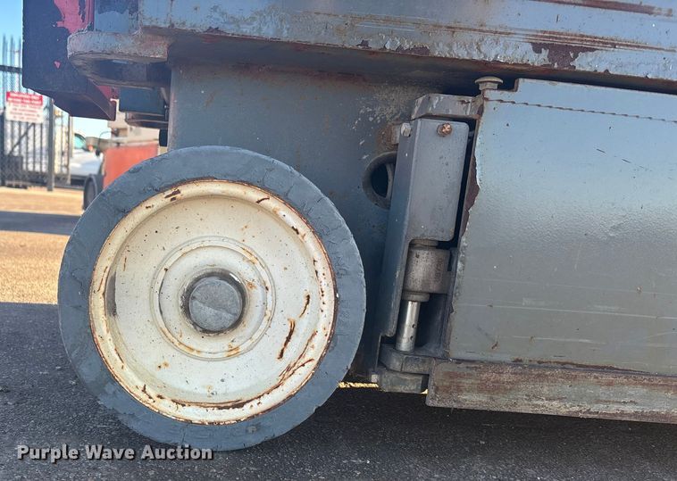 image for item FG1620 2018 Skyjack SJIII 3219 scissor lift