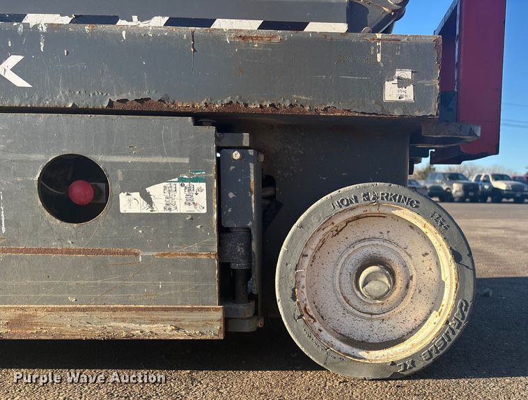 image for item FG1620 2018 Skyjack SJIII 3219 scissor lift