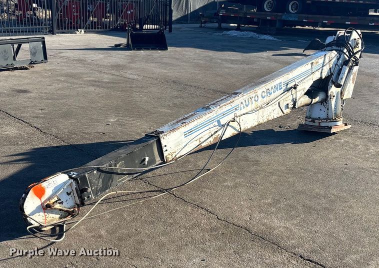 image for item FG1623 Auto Crane 8005H crane