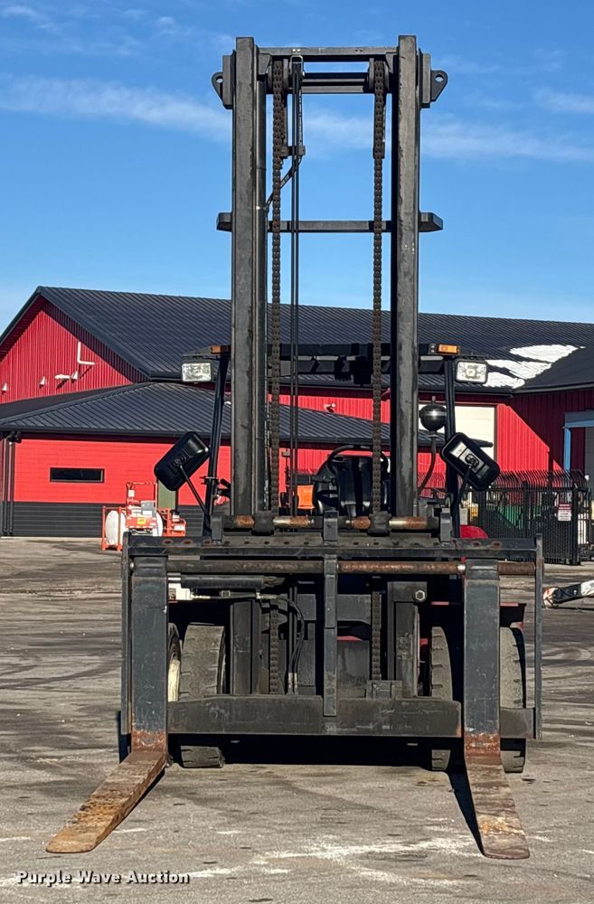 image for item FG1624 Clark C75L forklift