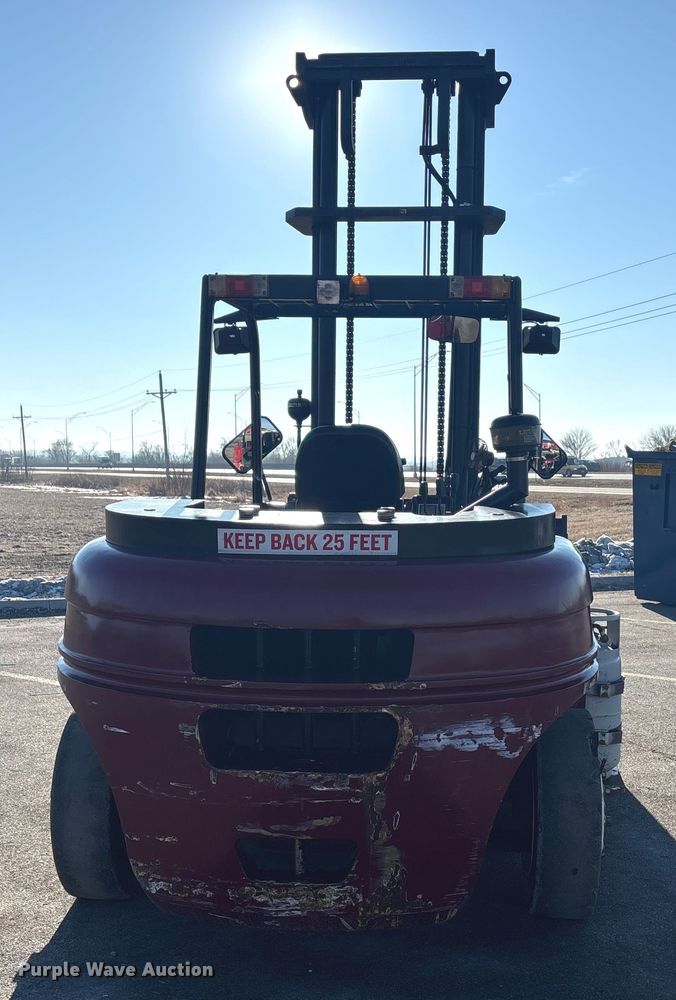 image for item FG1624 Clark C75L forklift