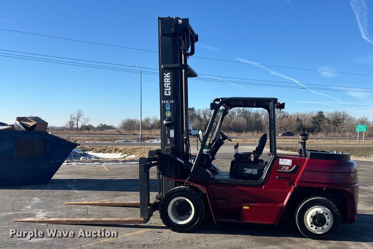 image for item FG1624 Clark C75L forklift