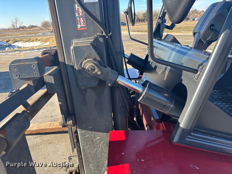 image for item FG1624 Clark C75L forklift