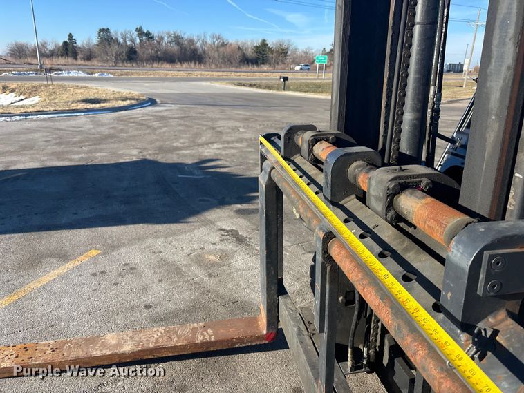 image for item FG1624 Clark C75L forklift