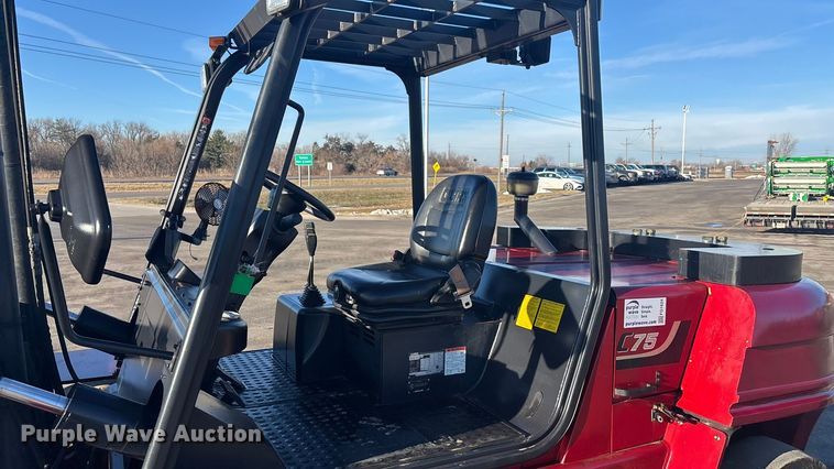 image for item FG1624 Clark C75L forklift