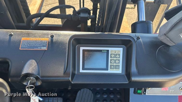 image for item FG1624 Clark C75L forklift