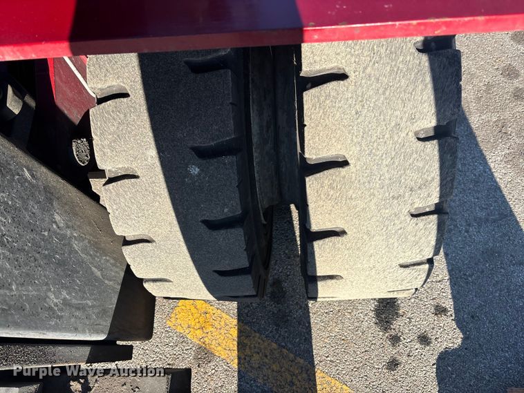 image for item FG1624 Clark C75L forklift