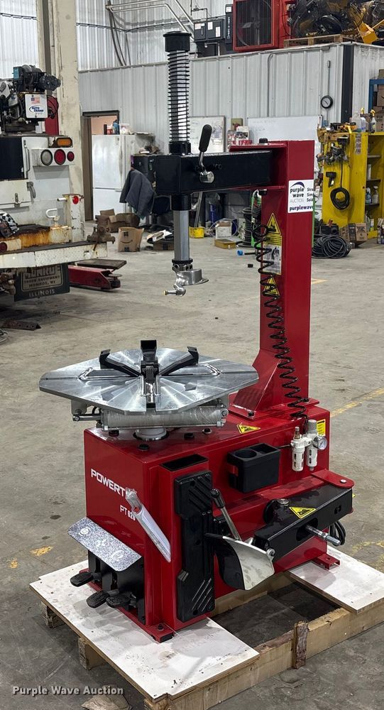 image for item FG1626 Powertek PT-620 tire machine