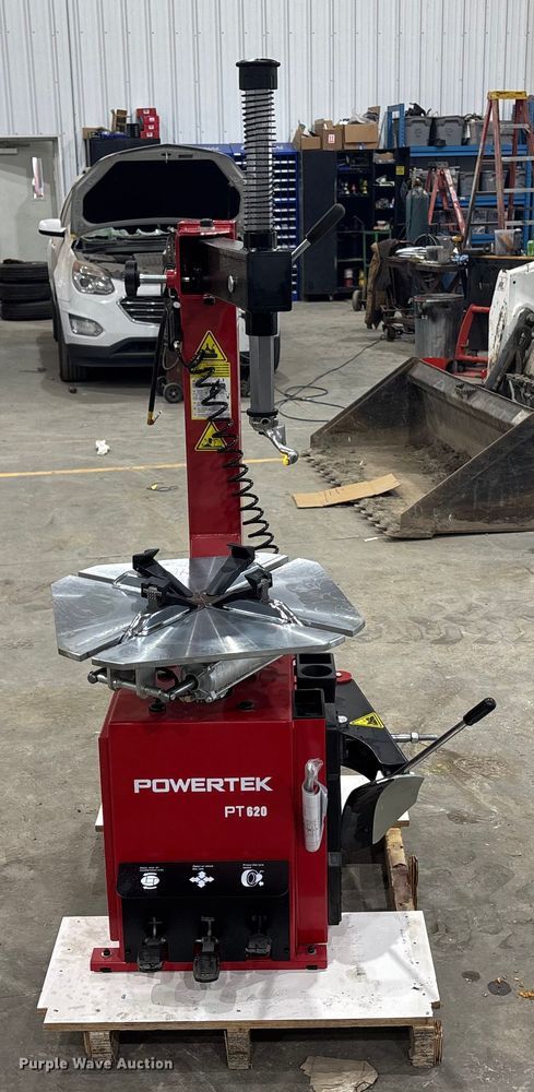 image for item FG1626 Powertek PT-620 tire machine