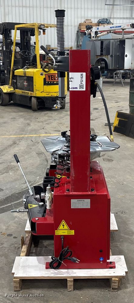image for item FG1626 Powertek PT-620 tire machine