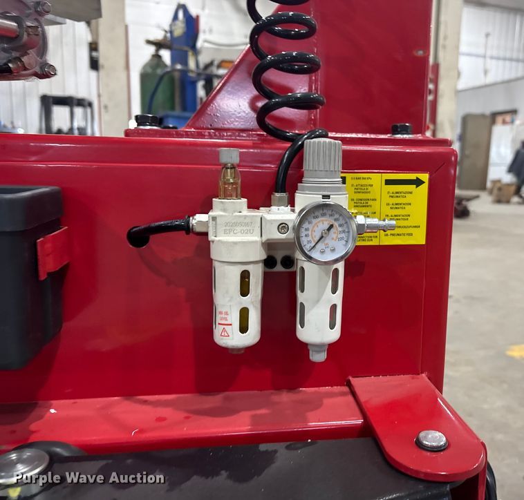 image for item FG1626 Powertek PT-620 tire machine