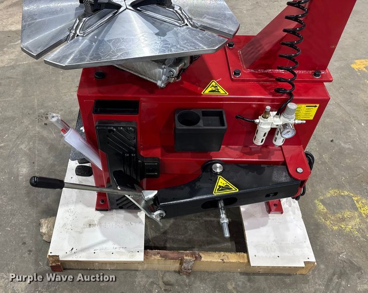 image for item FG1626 Powertek PT-620 tire machine