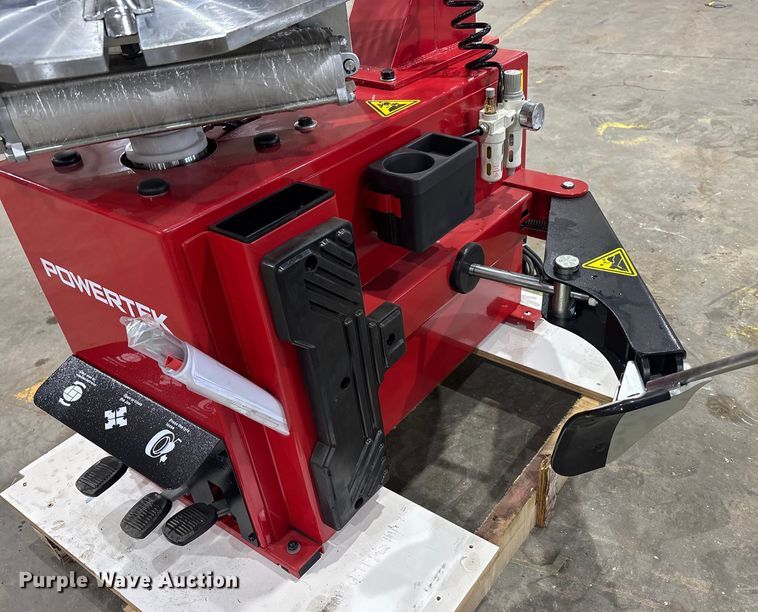 image for item FG1626 Powertek PT-620 tire machine