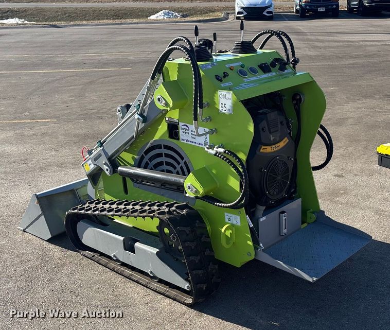 image for item FG1627 2025 Starvox SV-480 compact utility loader