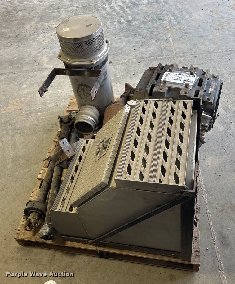 image for item FG1633 Tuthill T850-SLS pneumatic blower