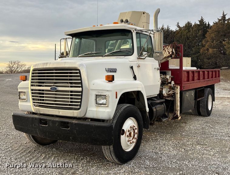 image for item FG1635 1988 Ford LN8000 crane truck