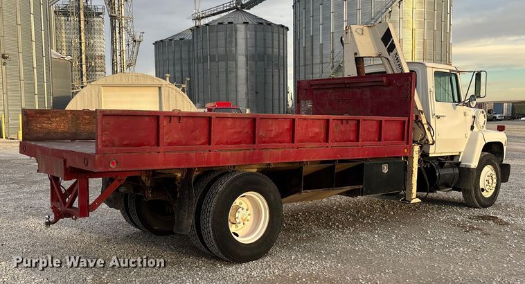 image for item FG1635 1988 Ford LN8000 crane truck