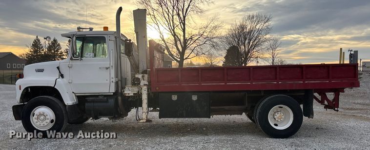 image for item FG1635 1988 Ford LN8000 crane truck