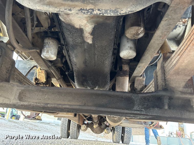 image for item FG1635 1988 Ford LN8000 crane truck