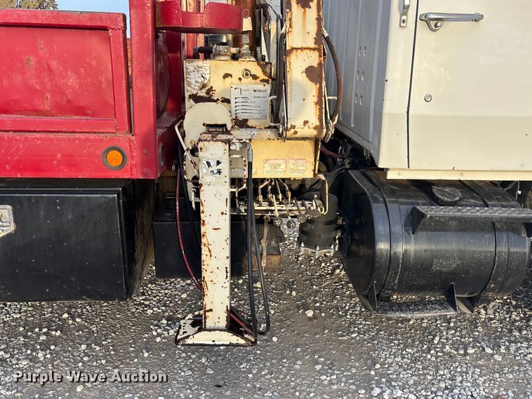 image for item FG1635 1988 Ford LN8000 crane truck