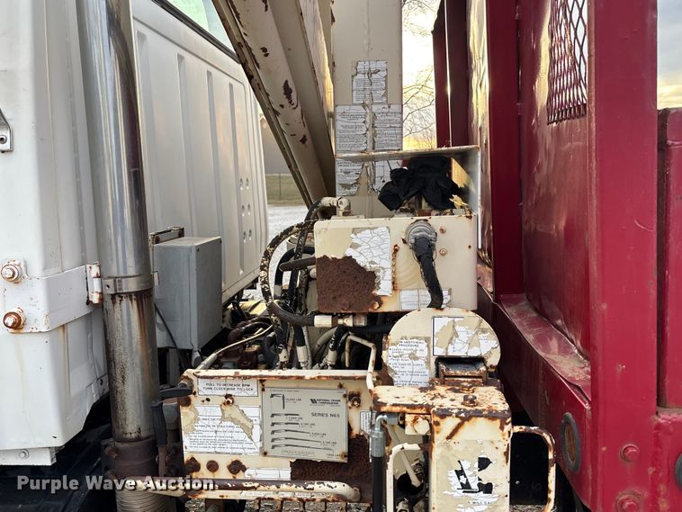 image for item FG1635 1988 Ford LN8000 crane truck