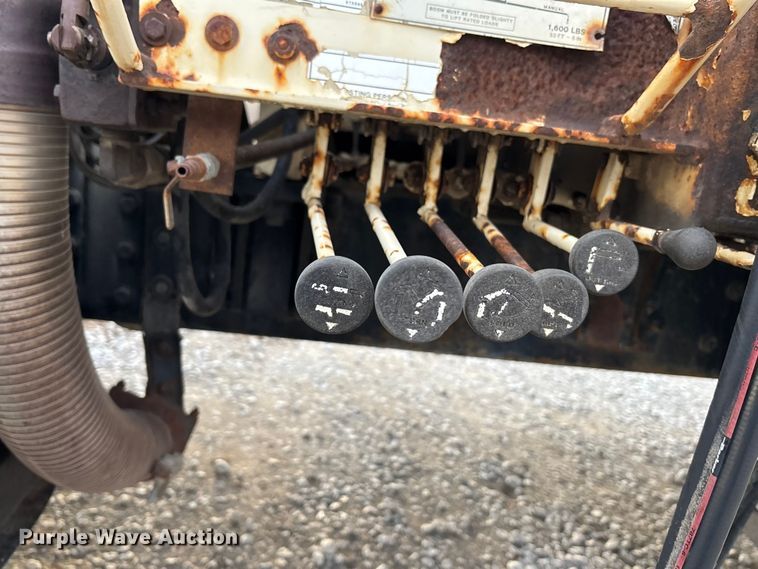 image for item FG1635 1988 Ford LN8000 crane truck