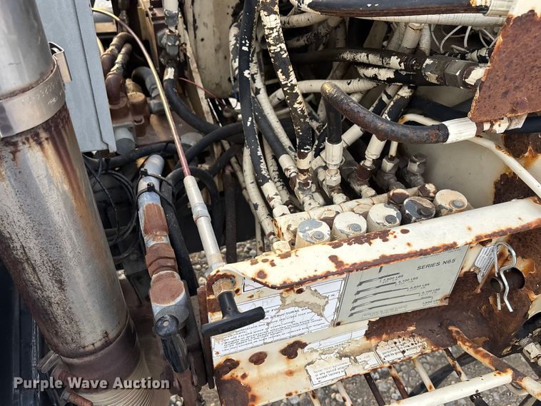 image for item FG1635 1988 Ford LN8000 crane truck