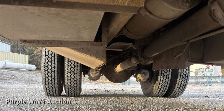 image for item FG1635 1988 Ford LN8000 crane truck