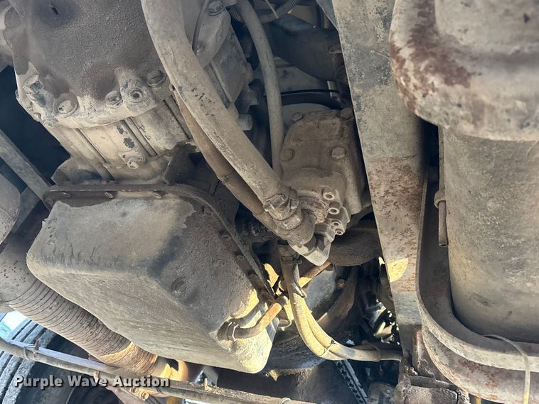 image for item FG1635 1988 Ford LN8000 crane truck