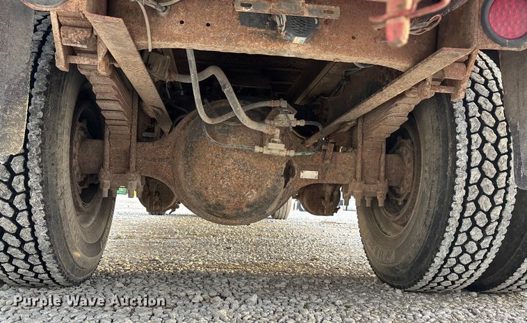 image for item FG1635 1988 Ford LN8000 crane truck