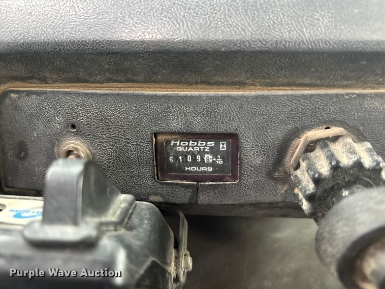 image for item FG1635 1988 Ford LN8000 crane truck