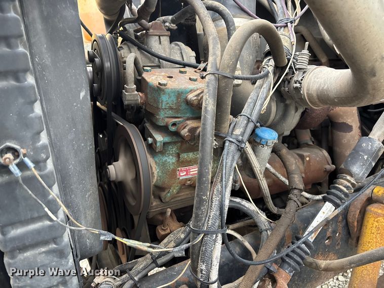 image for item FG1635 1988 Ford LN8000 crane truck