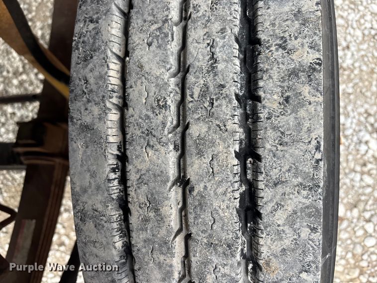 image for item FG1635 1988 Ford LN8000 crane truck