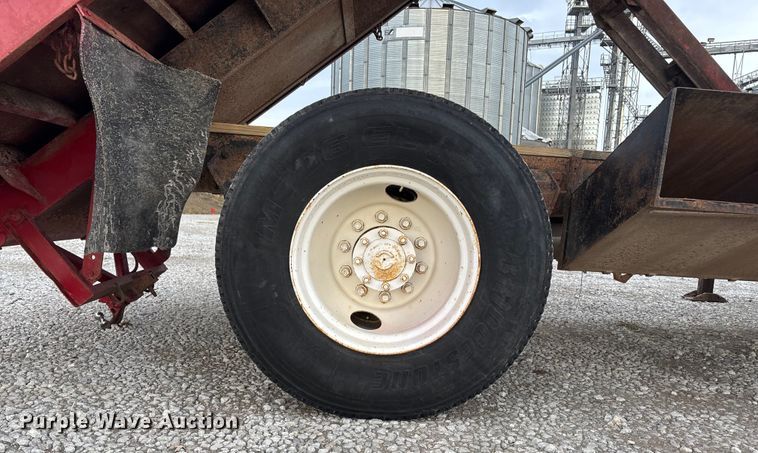 image for item FG1635 1988 Ford LN8000 crane truck