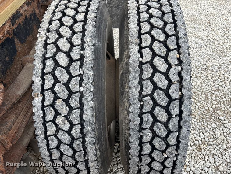 image for item FG1635 1988 Ford LN8000 crane truck