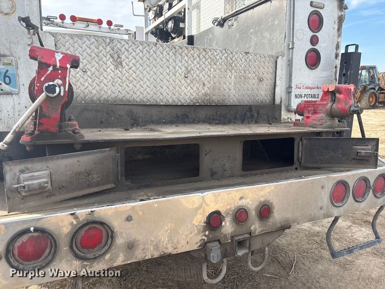 image for item FI0055 1994 GMC TopKick C6500 utility / service truck