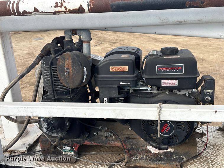 image for item FI0055 1994 GMC TopKick C6500 utility / service truck