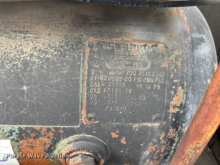 image for item FI0055 1994 GMC TopKick C6500 utility / service truck