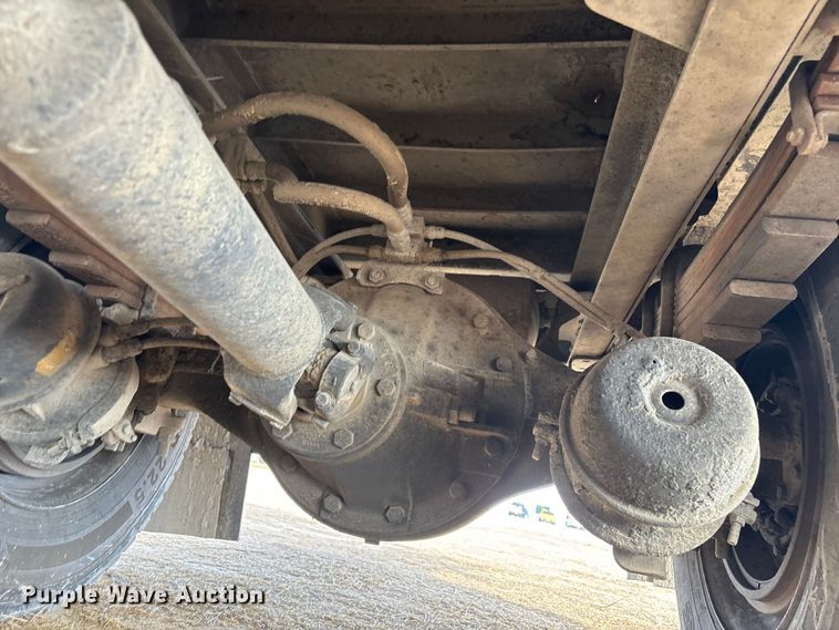 image for item FI0055 1994 GMC TopKick C6500 utility / service truck