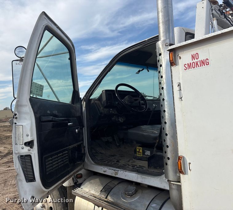 image for item FI0055 1994 GMC TopKick C6500 utility / service truck