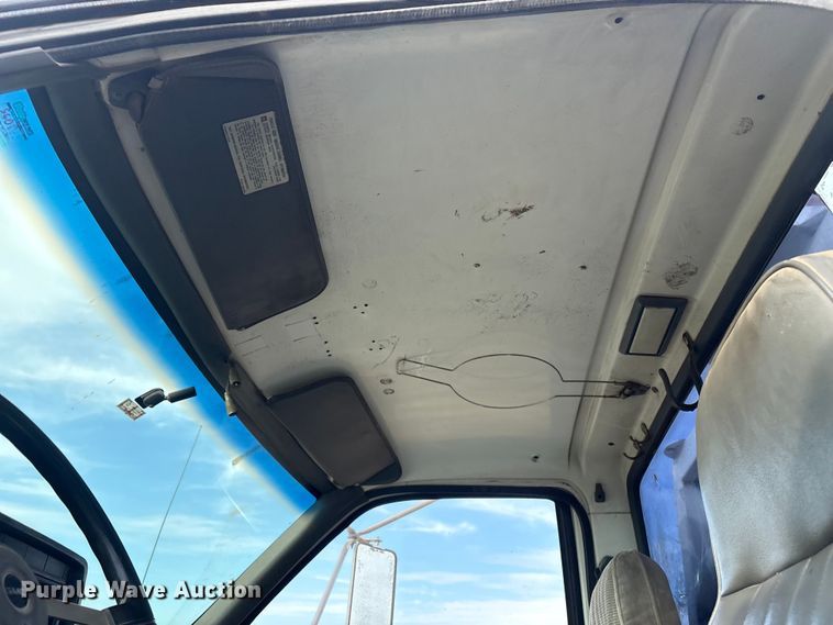 image for item FI0055 1994 GMC TopKick C6500 utility / service truck