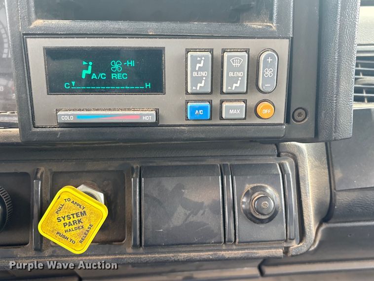 image for item FI0055 1994 GMC TopKick C6500 utility / service truck