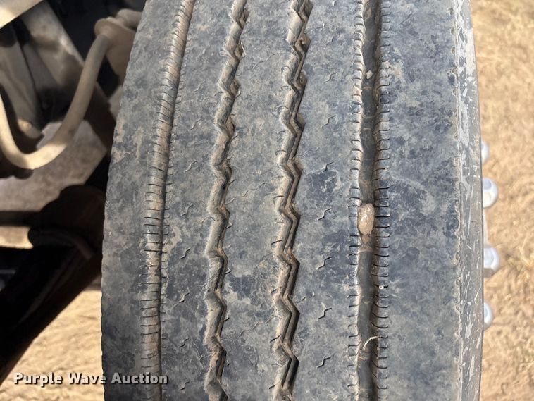 image for item FI0055 1994 GMC TopKick C6500 utility / service truck