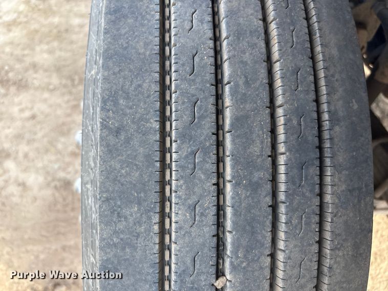 image for item FI0055 1994 GMC TopKick C6500 utility / service truck