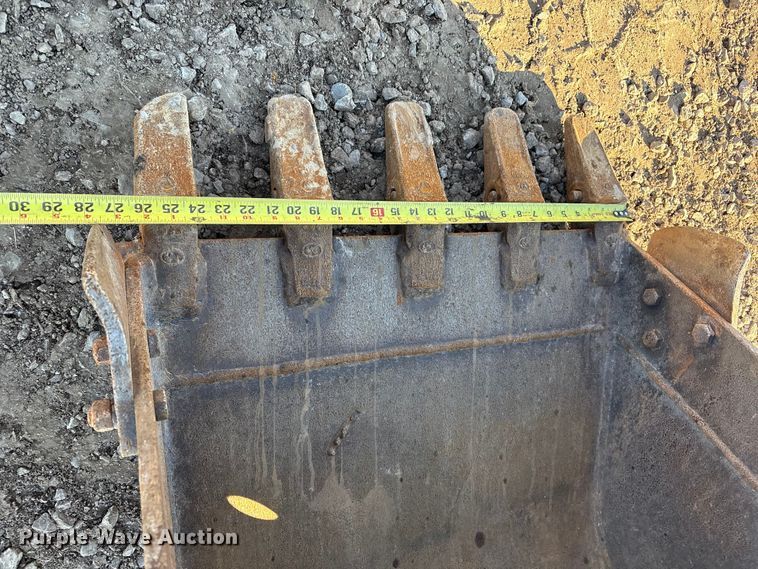 image for item FI0073 Yanmar VIO55-6A mini excavator