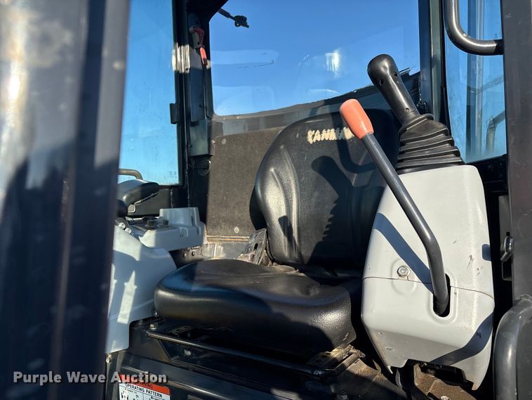 image for item FI0073 Yanmar VIO55-6A mini excavator