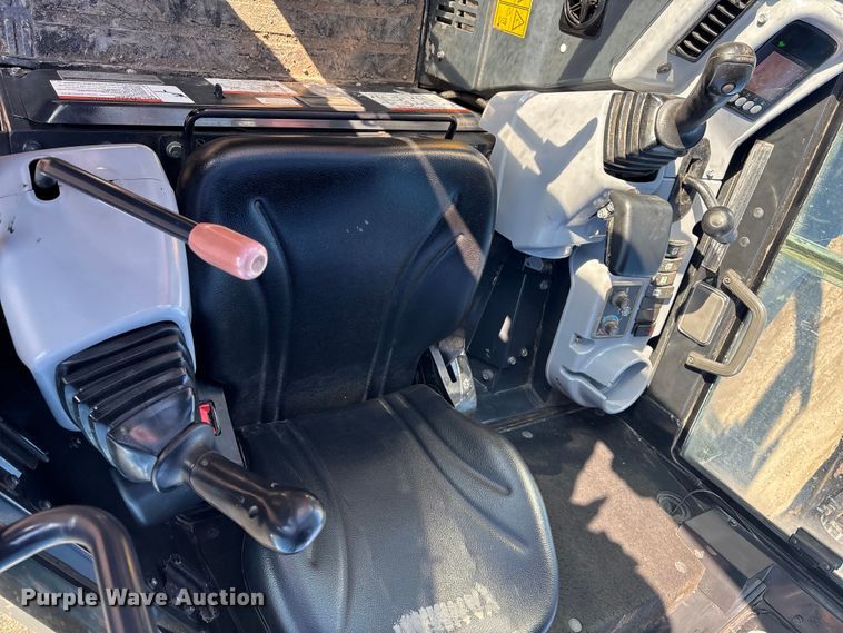 image for item FI0073 Yanmar VIO55-6A mini excavator